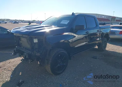 2025 Chevrolet Silverado 1500 4Wd Short Bed Custom Trail Boss z USA, uszkodzony, nr VIN 3GCUKCEDXSG107094